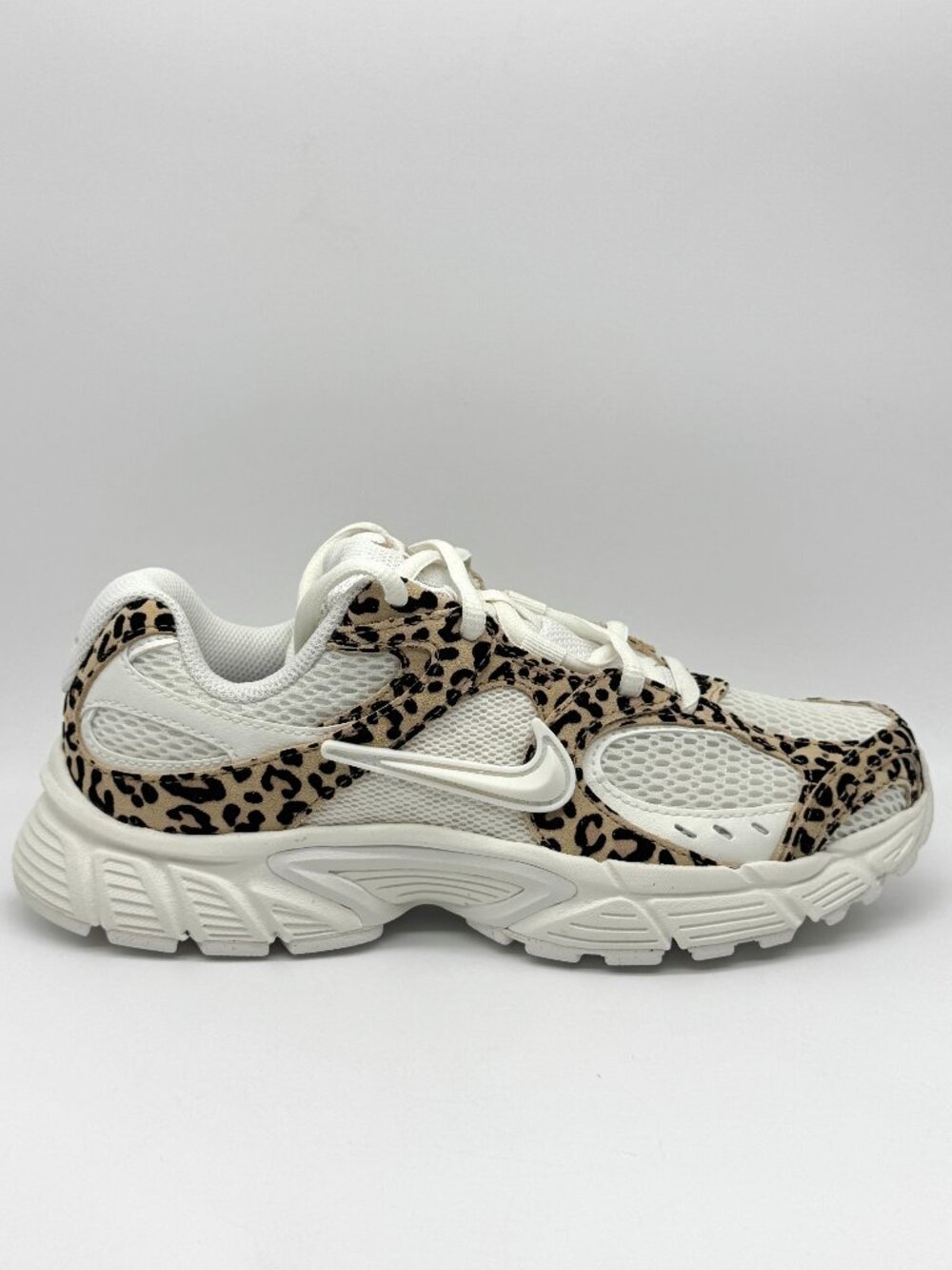 Nike Womens V5 RNR Sueded Leopard Print Shoes Sz 6.5 New IR5823-133 - Picture 1 of 11